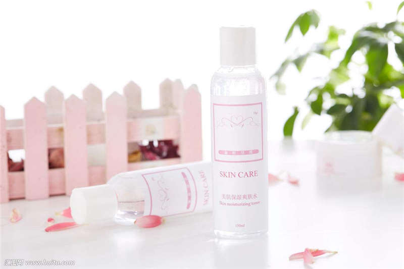 在化妝品生產中，環(huán)氧地坪涂料施工公司處于什么位置？