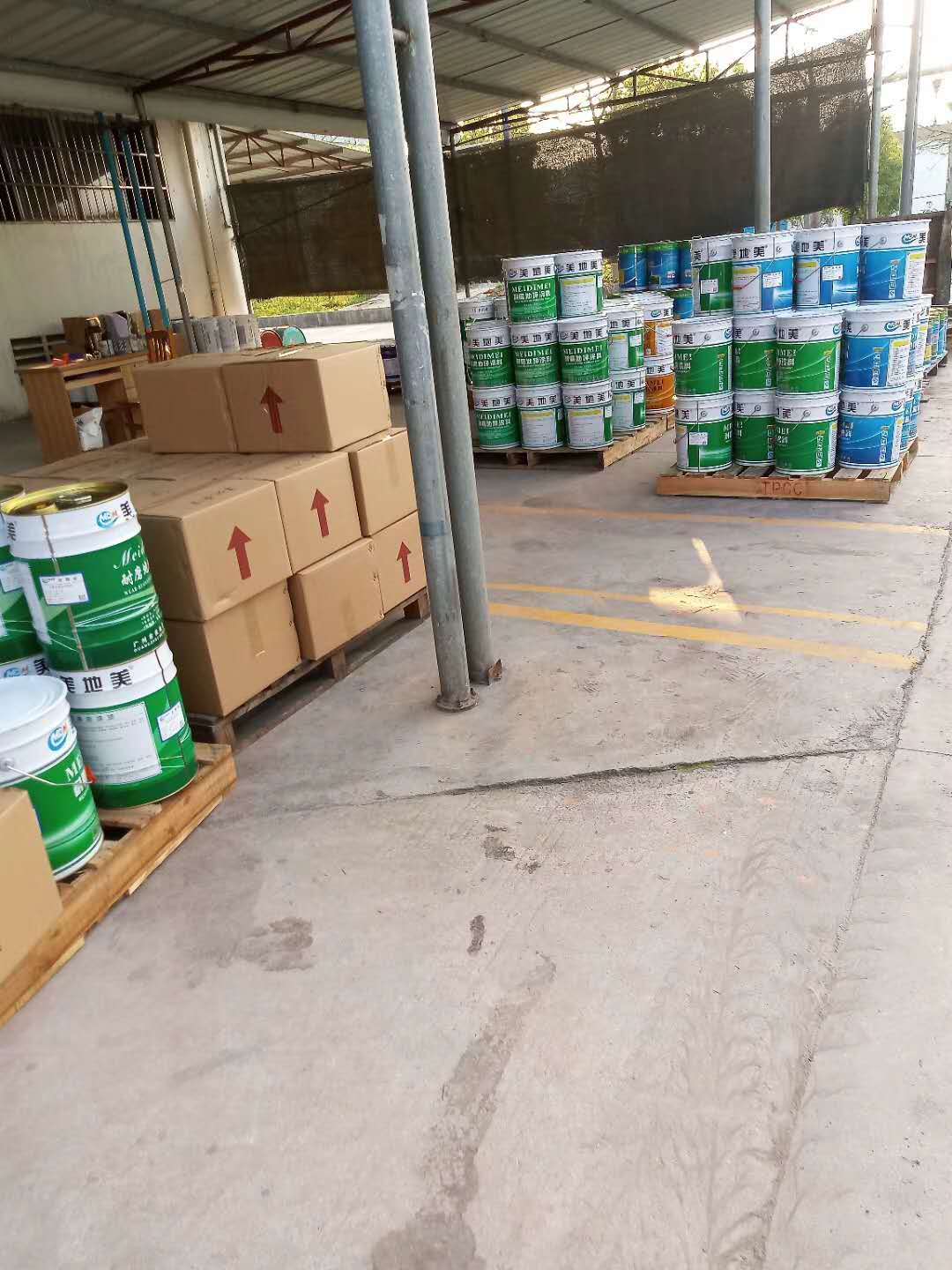 重慶環氧地坪漆施工中膩子層的作用